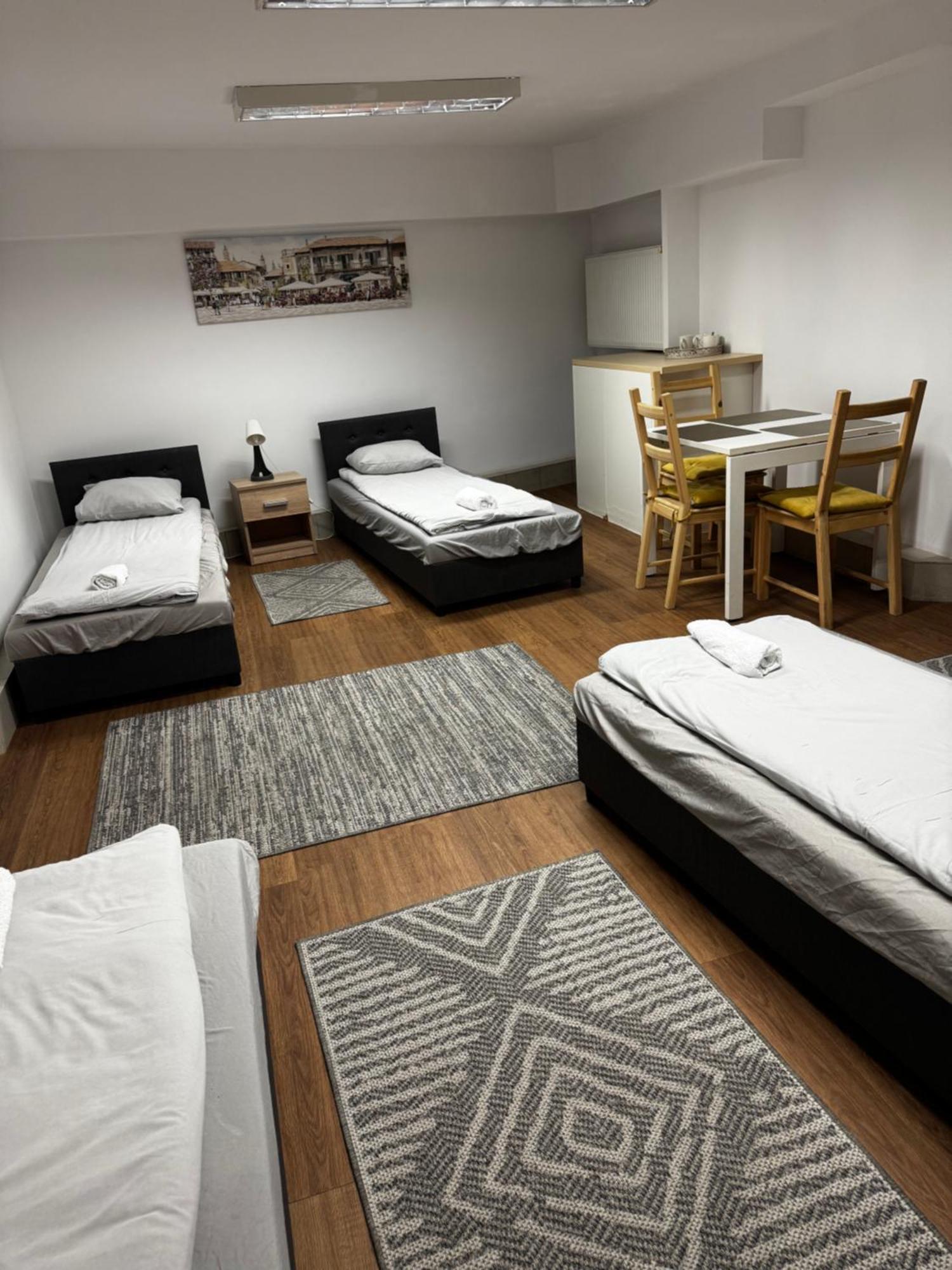 Esa Home Warszawa Exteriör bild